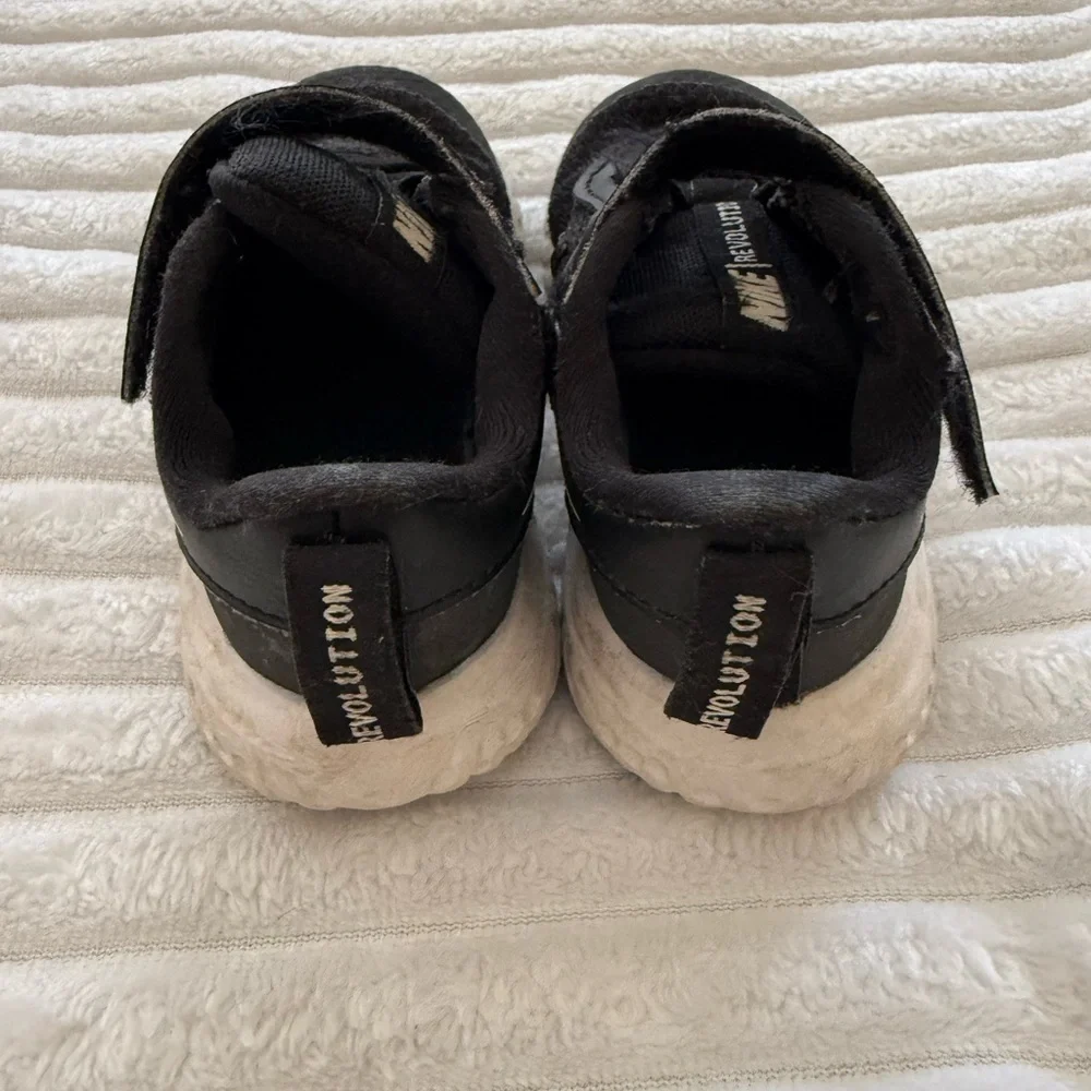 Nike Kids Black and White Sneakers